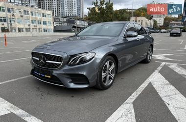 Седан Mercedes-Benz E-Class 2019 в Киеве