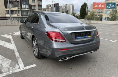 Седан Mercedes-Benz E-Class 2019 в Киеве