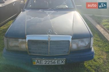 Седан Mercedes-Benz E-Class 1989 в Ратным