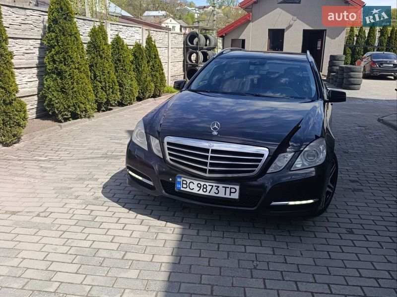 Mercedes-Benz E-Class 2011