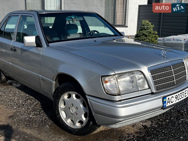 Mercedes-Benz E-Class 1994