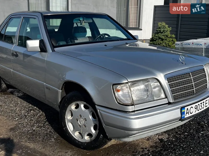 Mercedes-Benz E-Class 1994