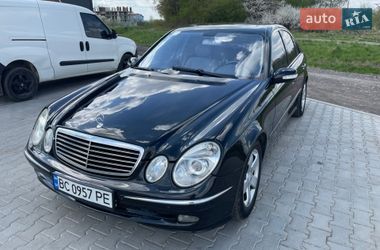 Седан Mercedes-Benz E-Class 2002 в Самборе