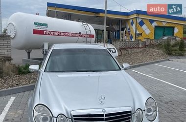Седан Mercedes-Benz E-Class 2006 в Ямполі