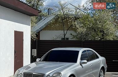 Седан Mercedes-Benz E-Class 2003 в Надворной