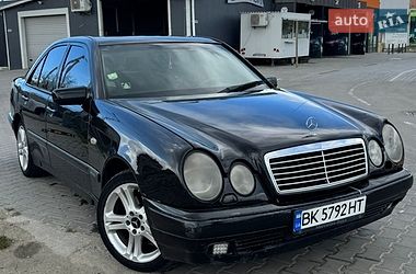 Седан Mercedes-Benz E-Class 1998 в Дрогобичі