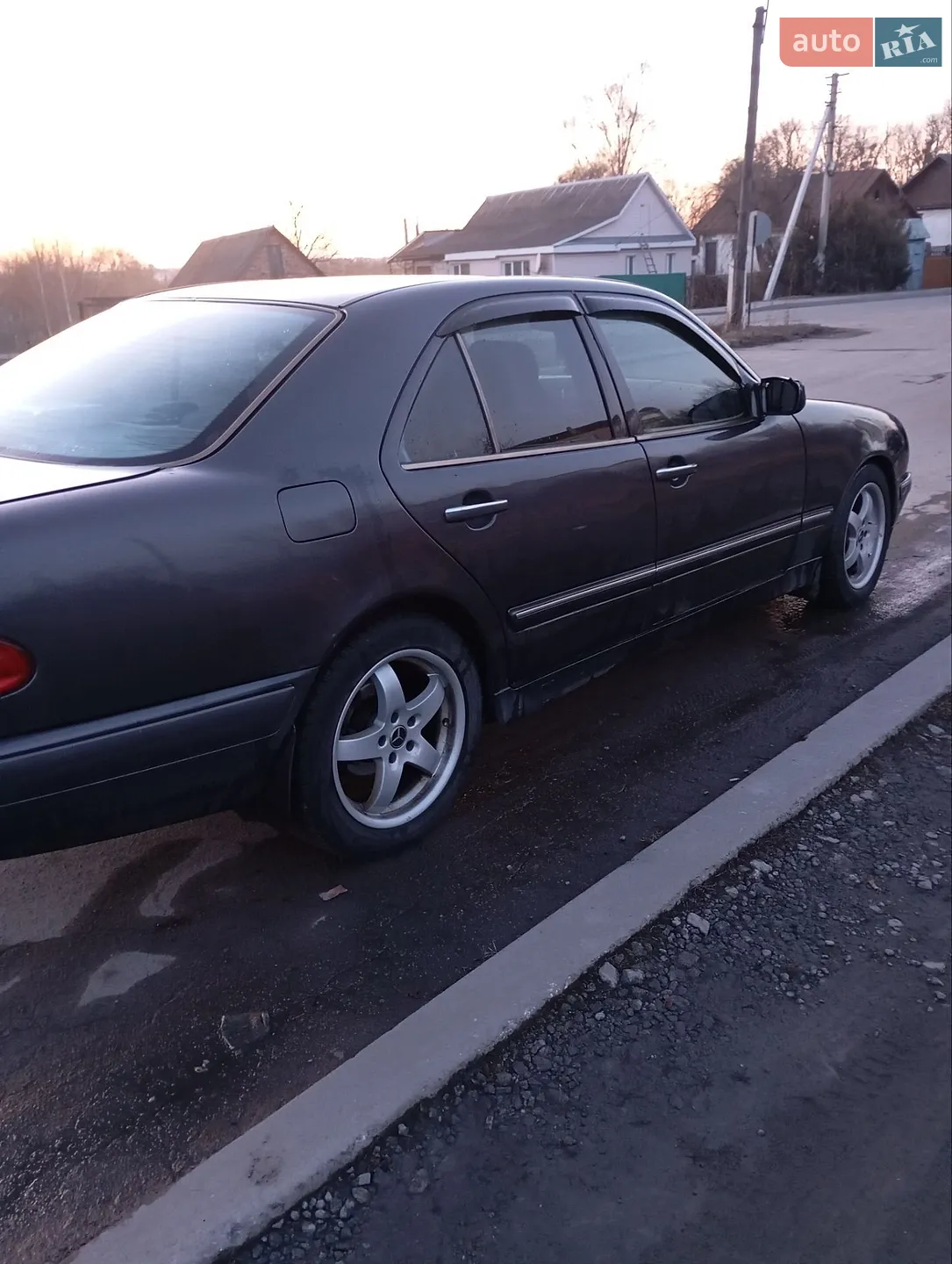 Mercedes-Benz E-Class 2000 VIN WDB2100071B117977 фото оголошення 5 з 6