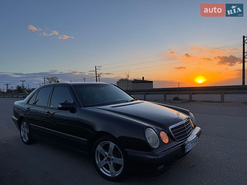 Mercedes-Benz E-Class 2001