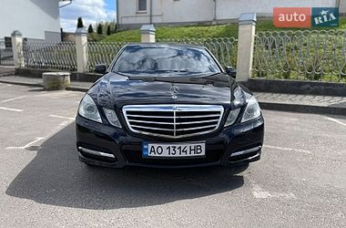 Седан Mercedes-Benz E-Class 2010 в Мостиске