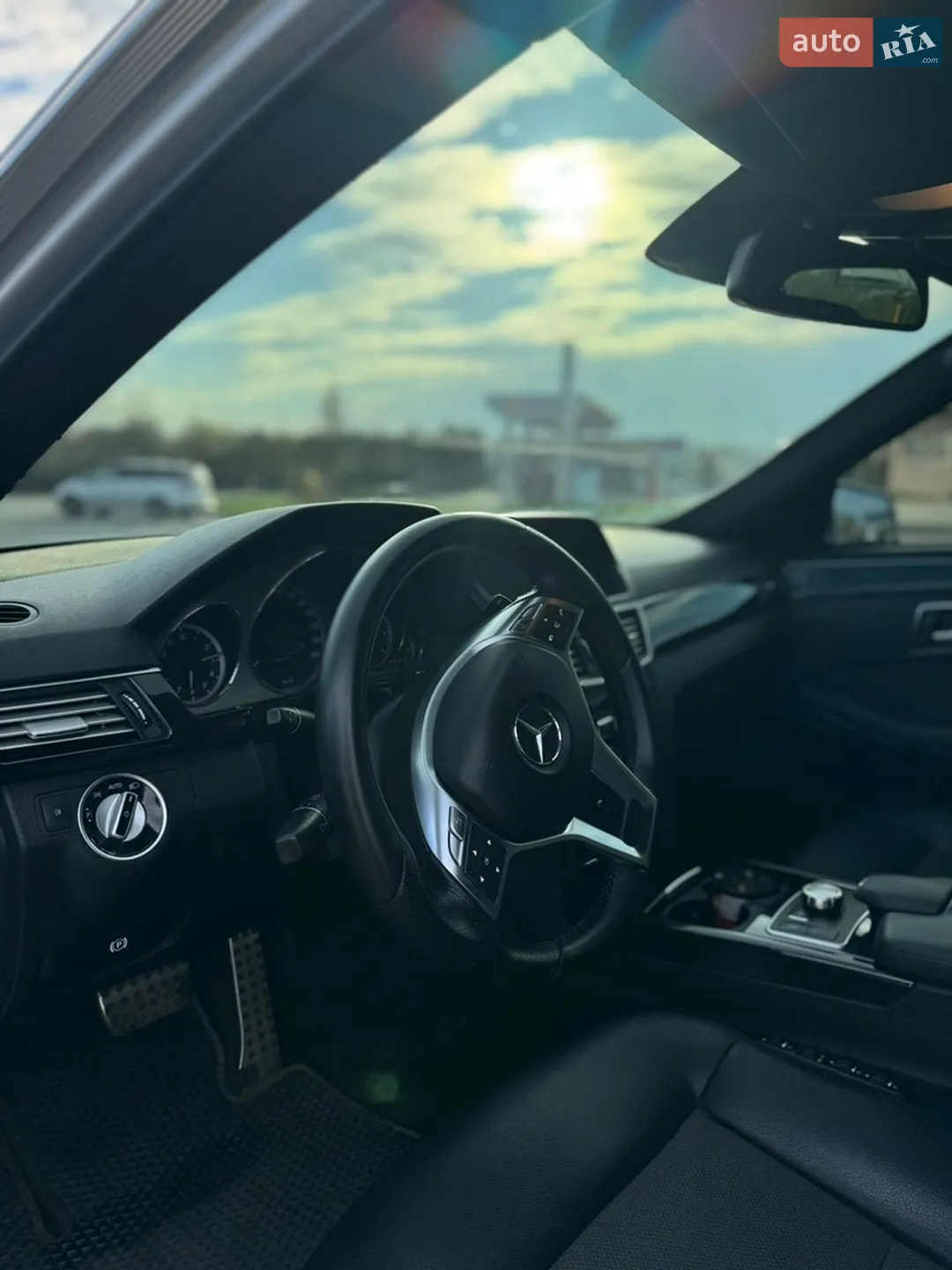 2012 Mercedes-Benz E-klasse - мініатюра 19