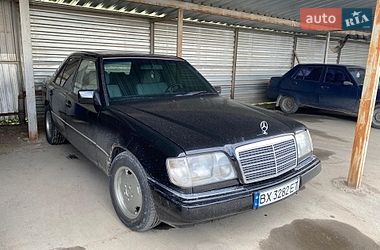 Седан Mercedes-Benz E-Class 1995 в Кам'янець-Подільському