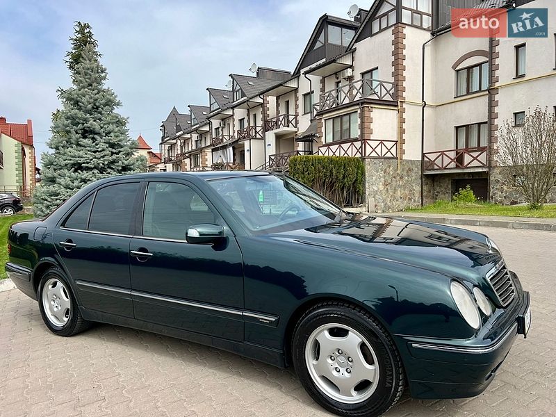 Mercedes-Benz E-Class 2001