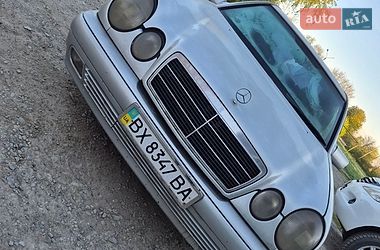 Седан Mercedes-Benz E-Class 1996 в Черновцах