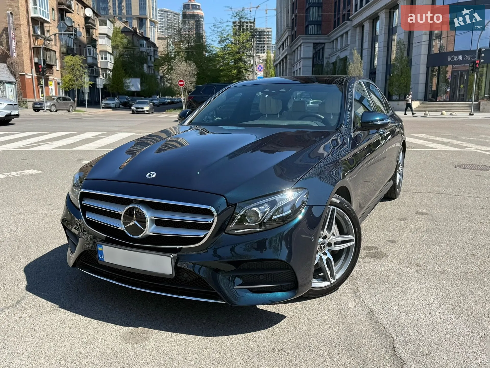 2017 Mercedes-Benz E-klasse - фото 1