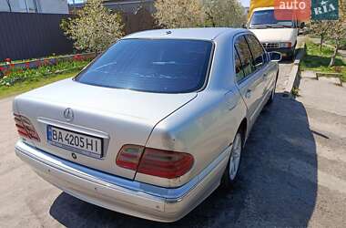 Седан Mercedes-Benz E-Class 2001 в Кропивницькому
