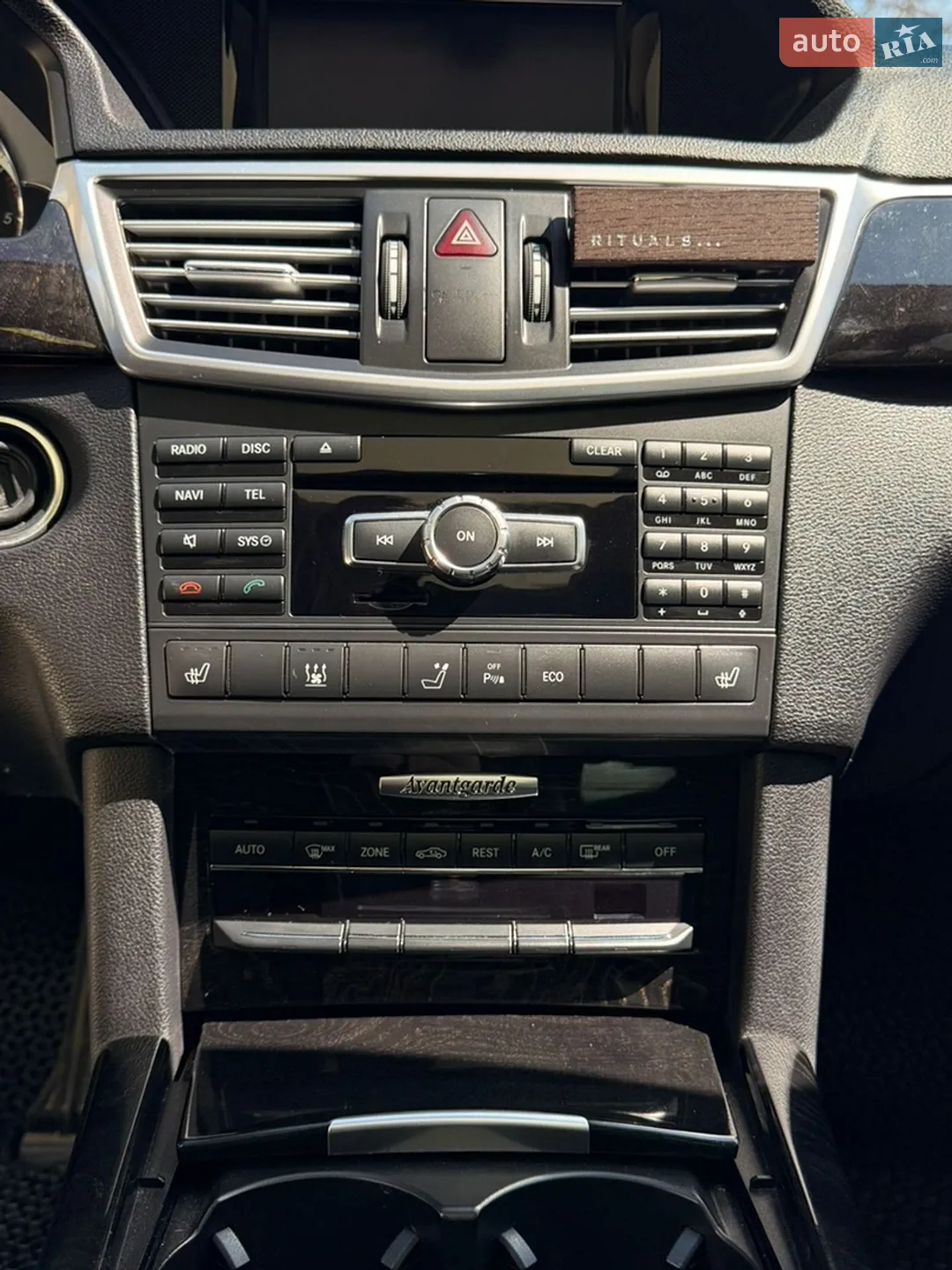 2012 Mercedes-Benz E-klasse - мініатюра 19