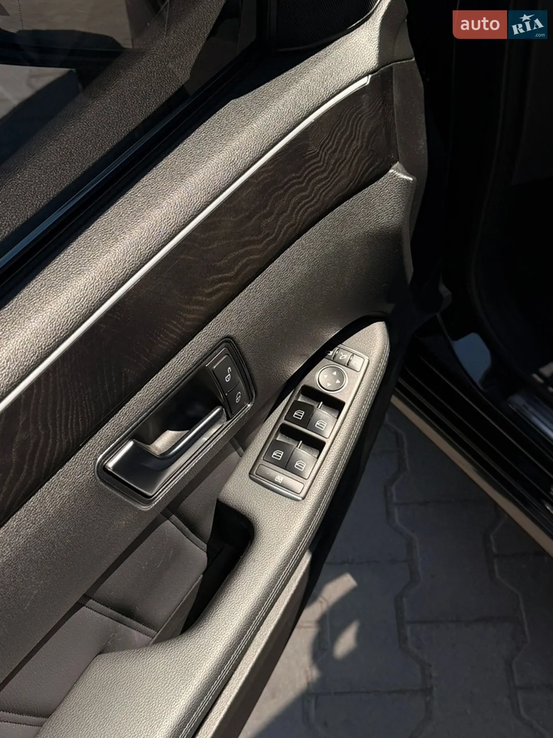 2012 Mercedes-Benz E-klasse - мініатюра 24