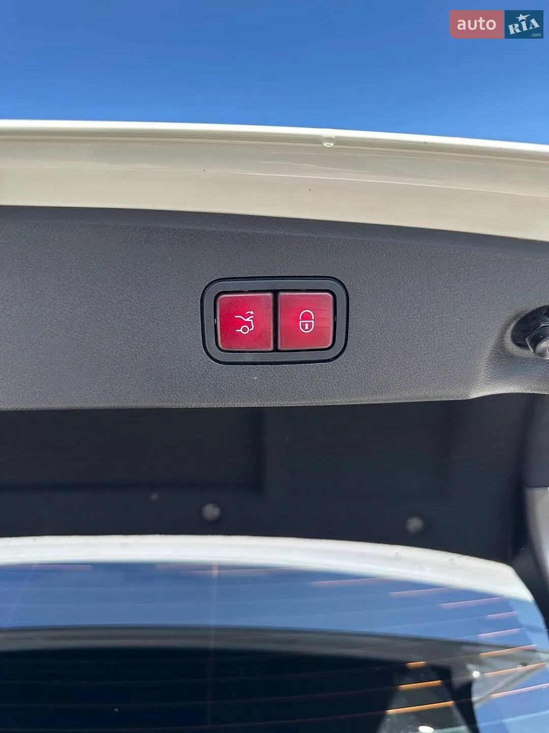 2014 Mercedes-Benz E-klasse - мініатюра 18