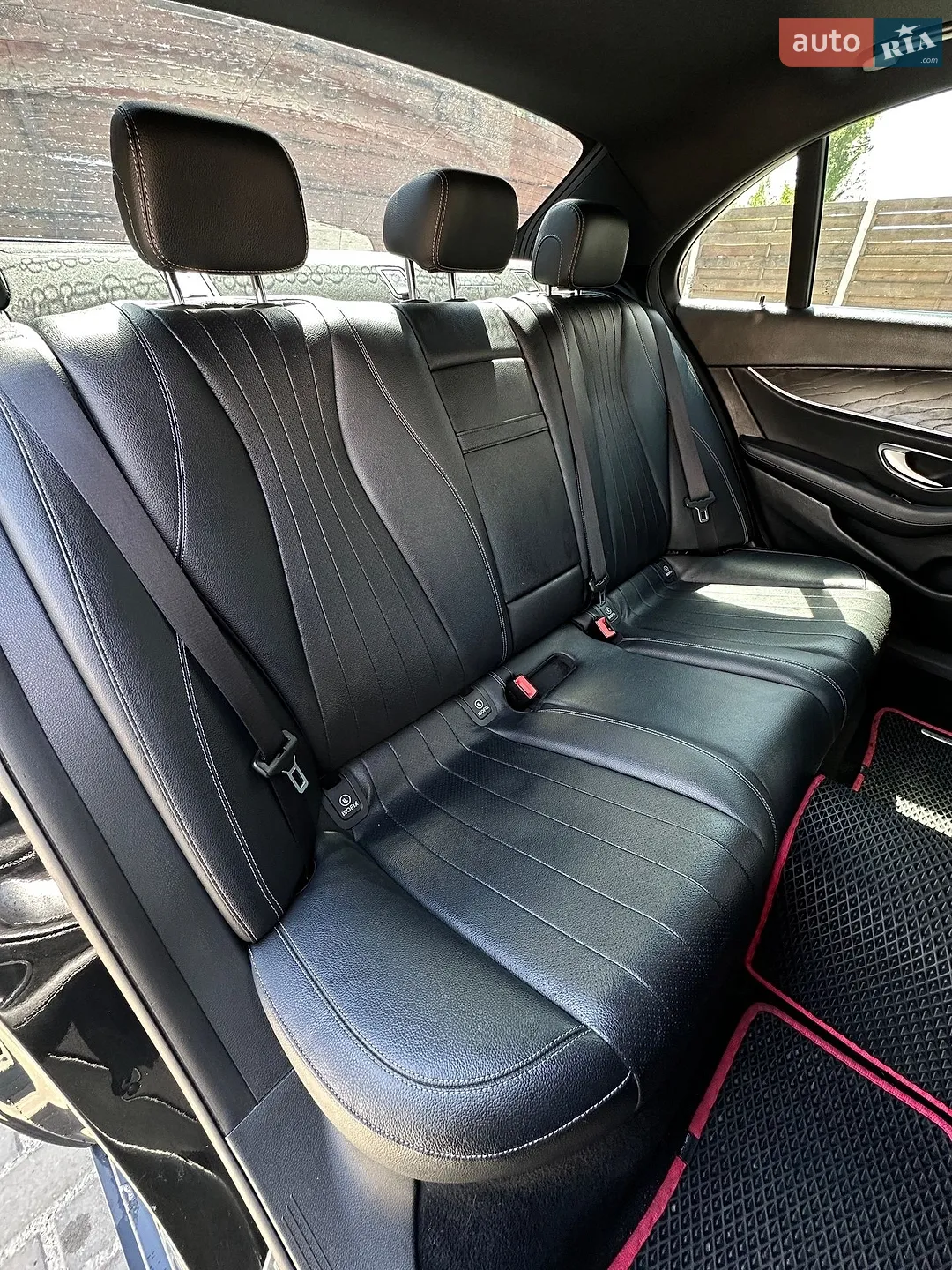 2016 Mercedes-Benz E-klasse - мініатюра 31