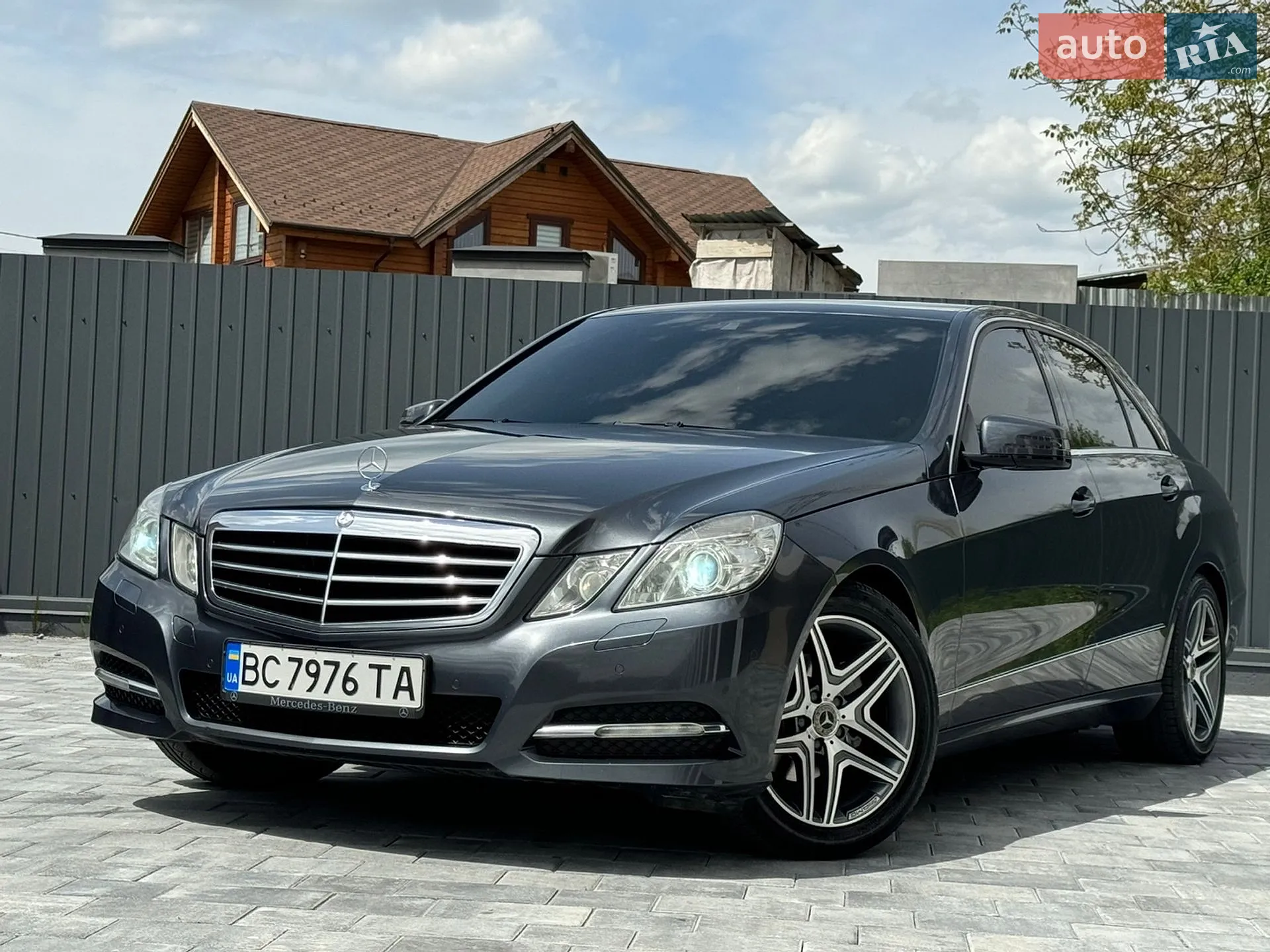 2012 Mercedes-Benz E-klasse - мініатюра 21