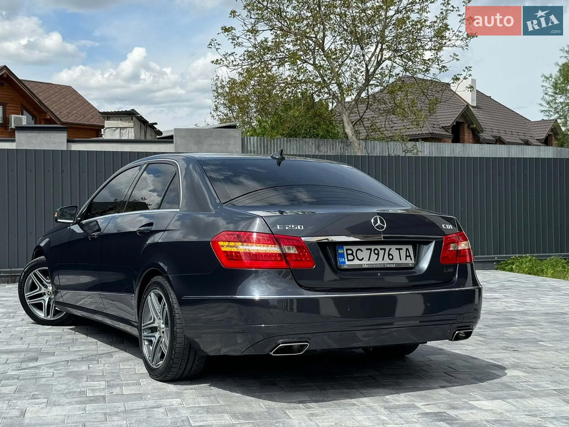 2012 Mercedes-Benz E-klasse - мініатюра 32