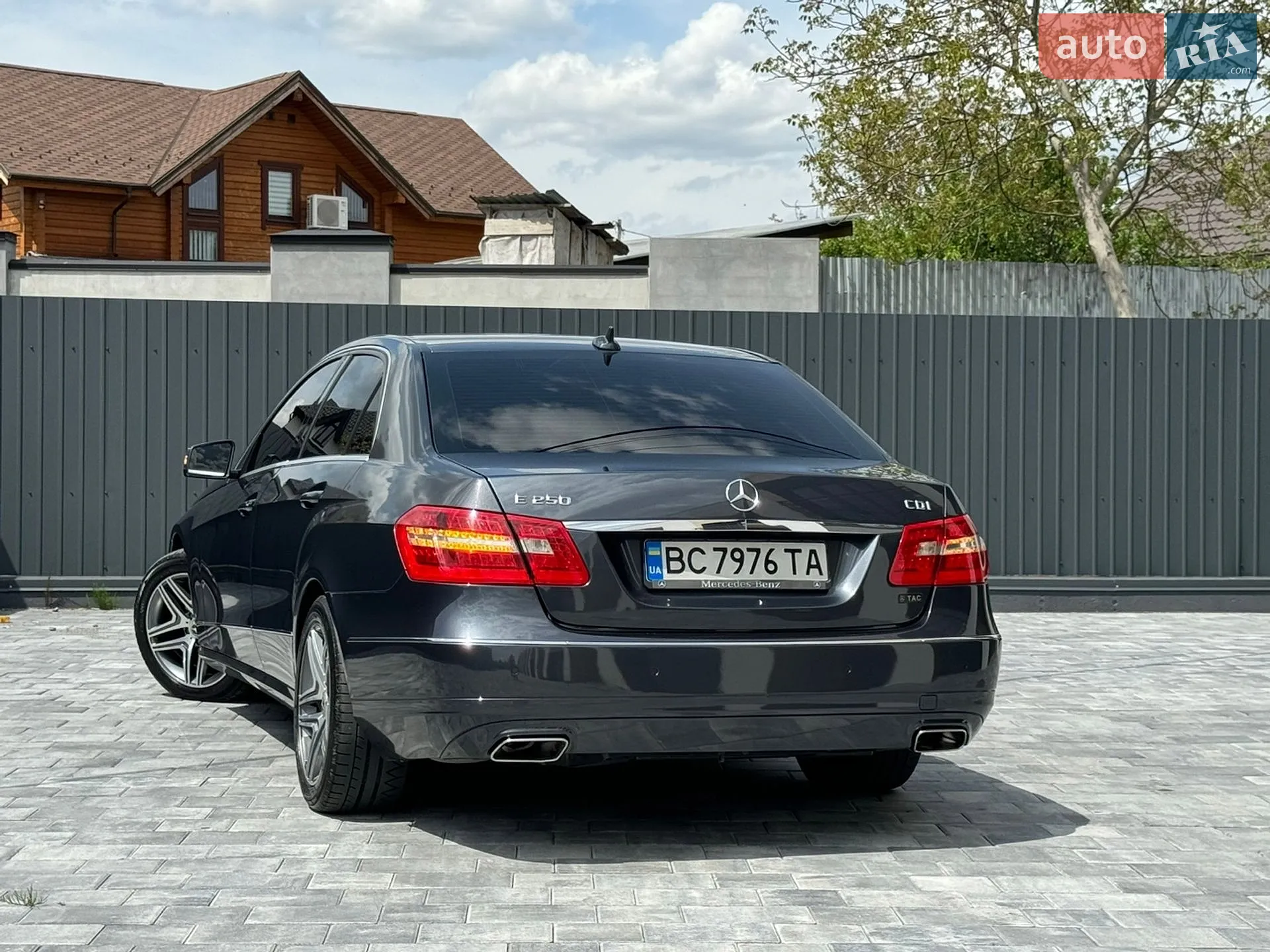 2012 Mercedes-Benz E-klasse - мініатюра 37
