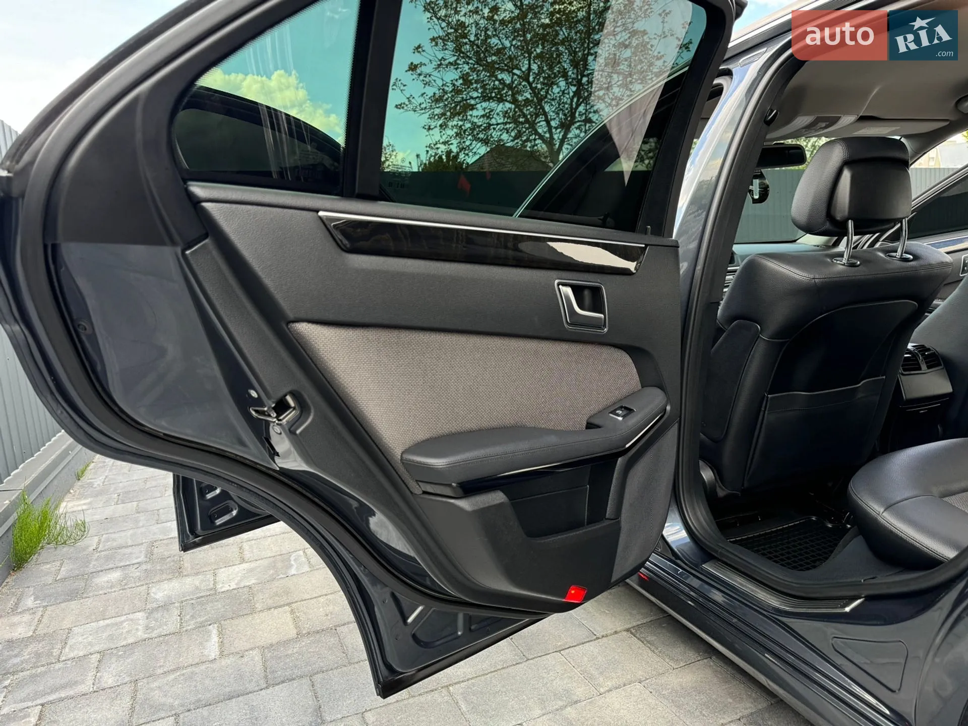 2012 Mercedes-Benz E-klasse - мініатюра 75