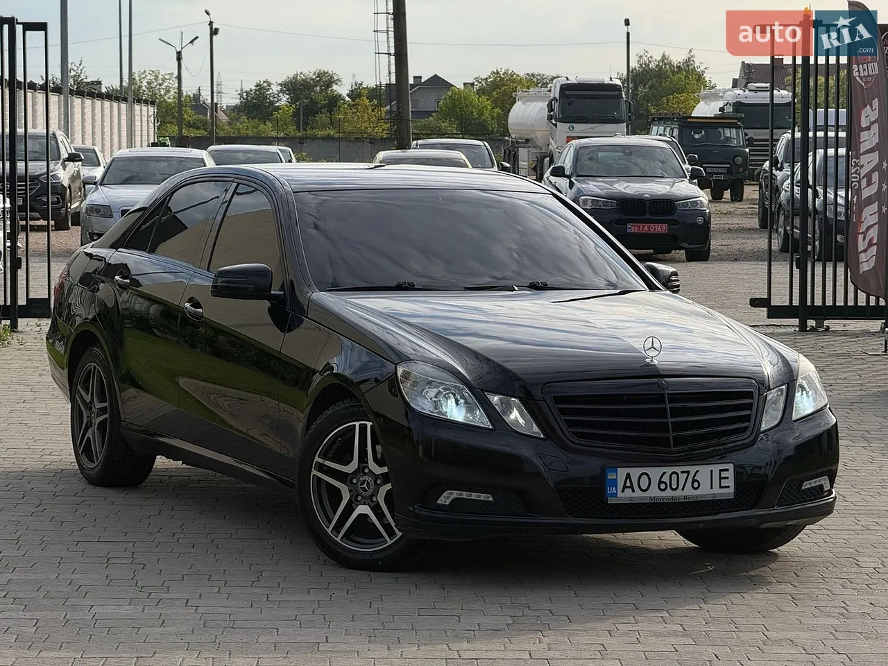 2011 Porsche Cayenne - мініатюра 30