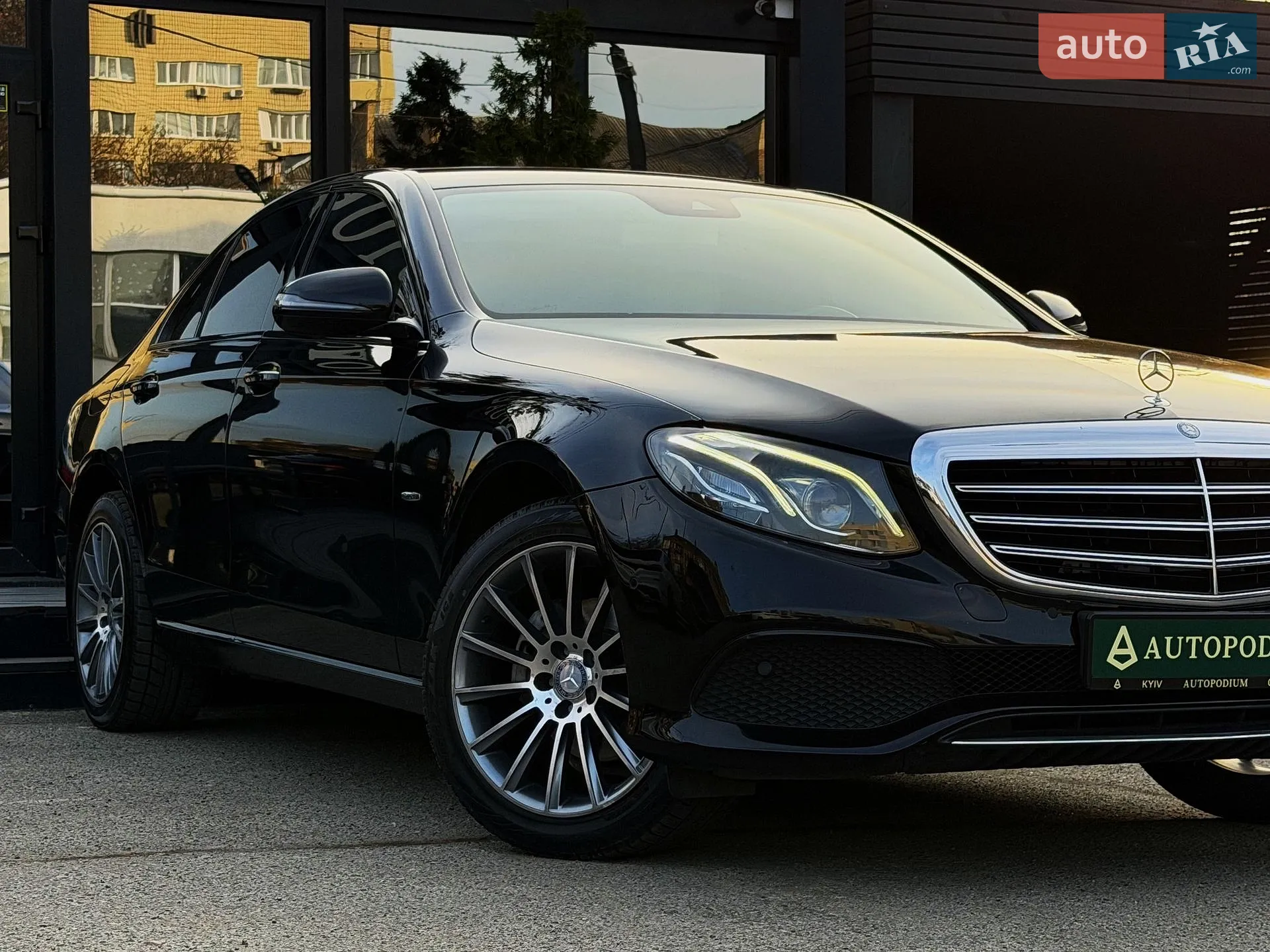 2016 Mercedes-Benz E-klasse - мініатюра 12