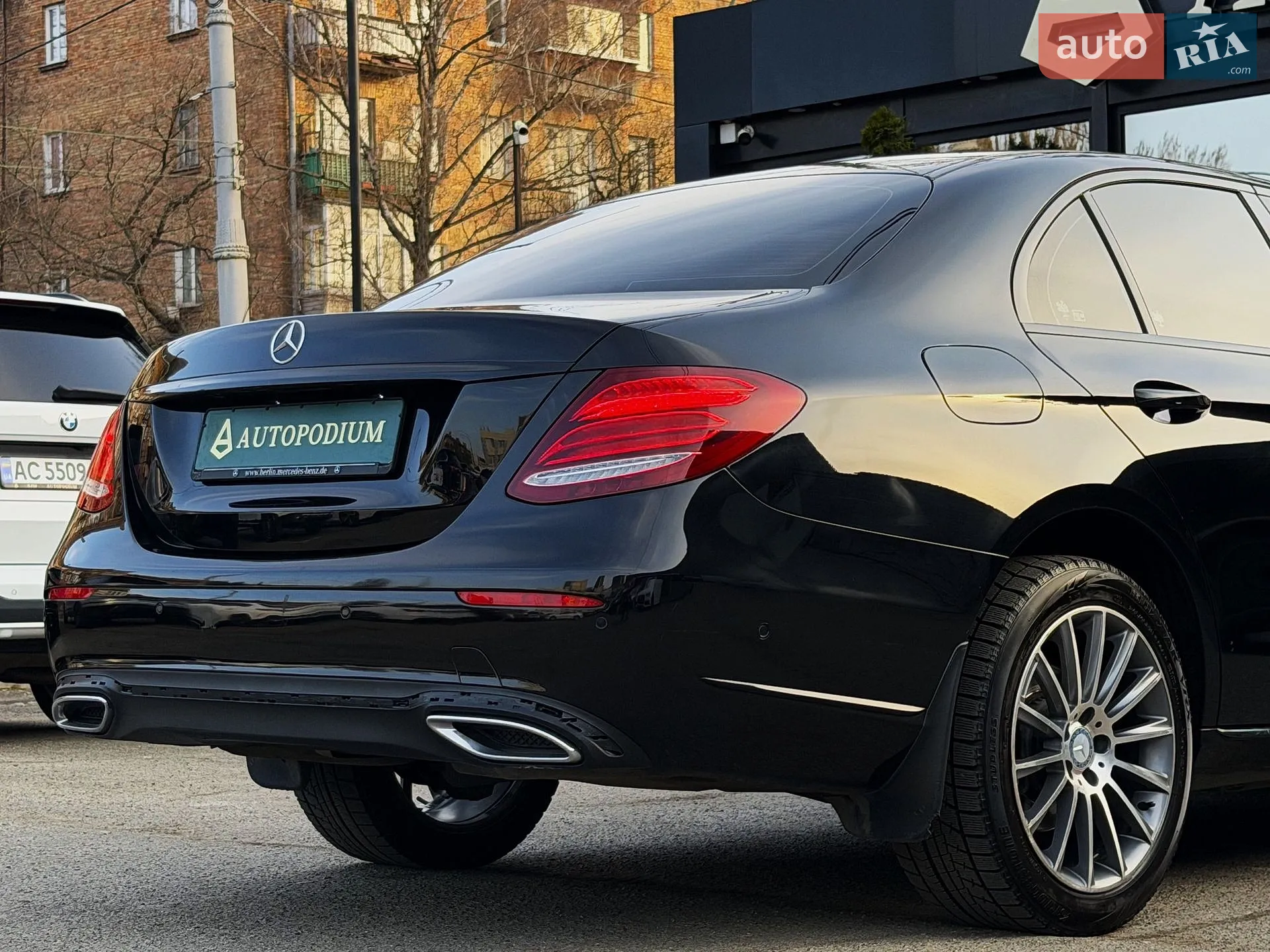 2016 Mercedes-Benz E-klasse - мініатюра 21
