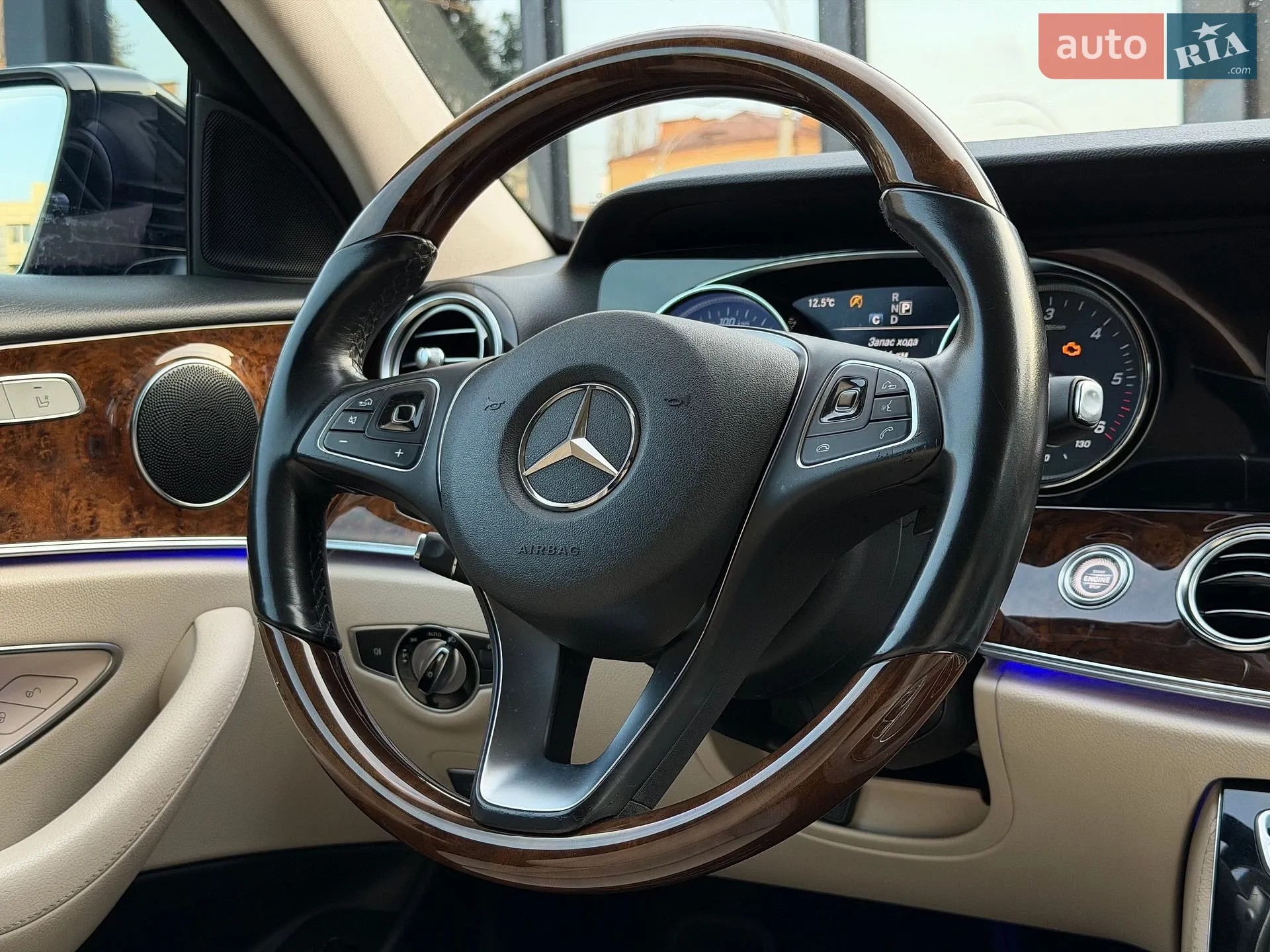 2016 Mercedes-Benz E-klasse - мініатюра 39