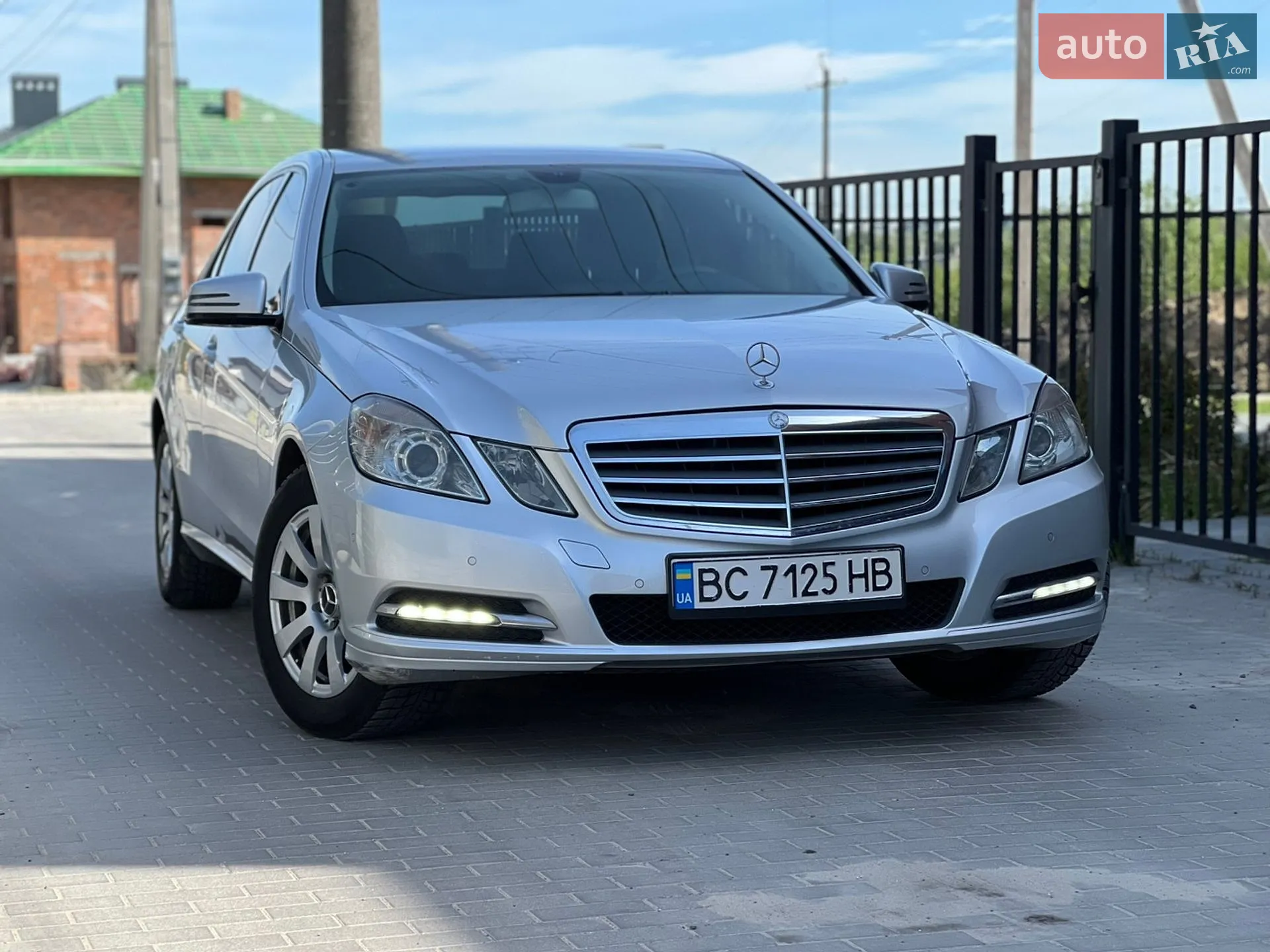 2013 Mercedes-Benz E-klasse - мініатюра 8