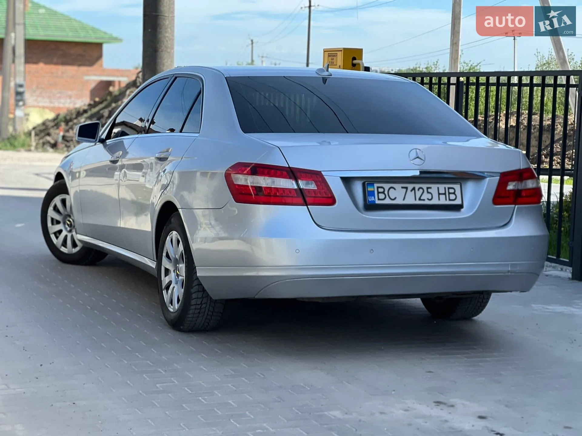 2013 Mercedes-Benz E-klasse - мініатюра 13