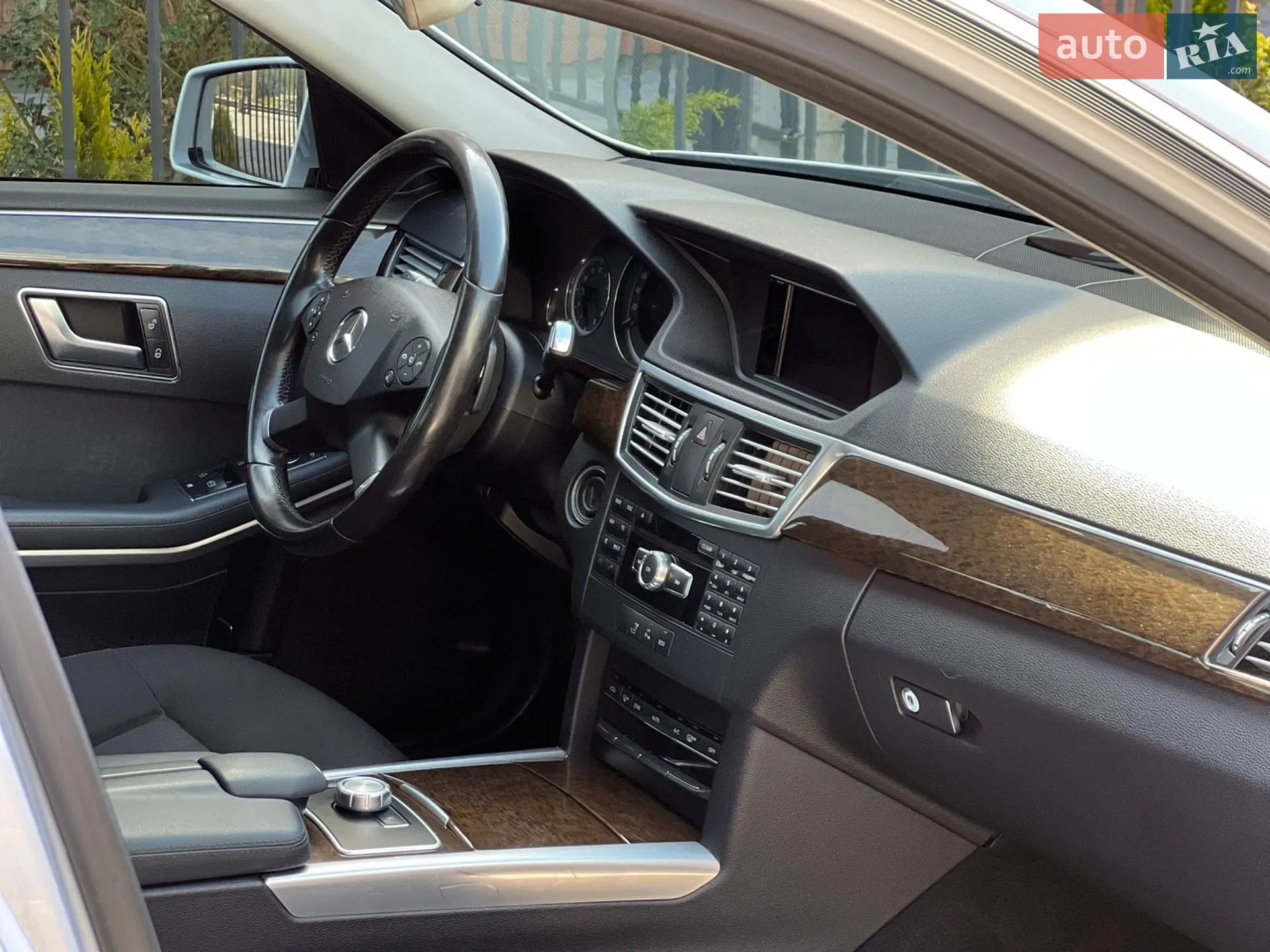 2013 Mercedes-Benz E-klasse - мініатюра 23