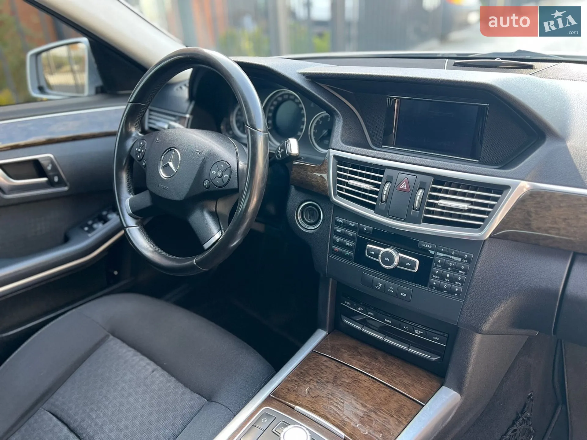 2013 Mercedes-Benz E-klasse - мініатюра 52