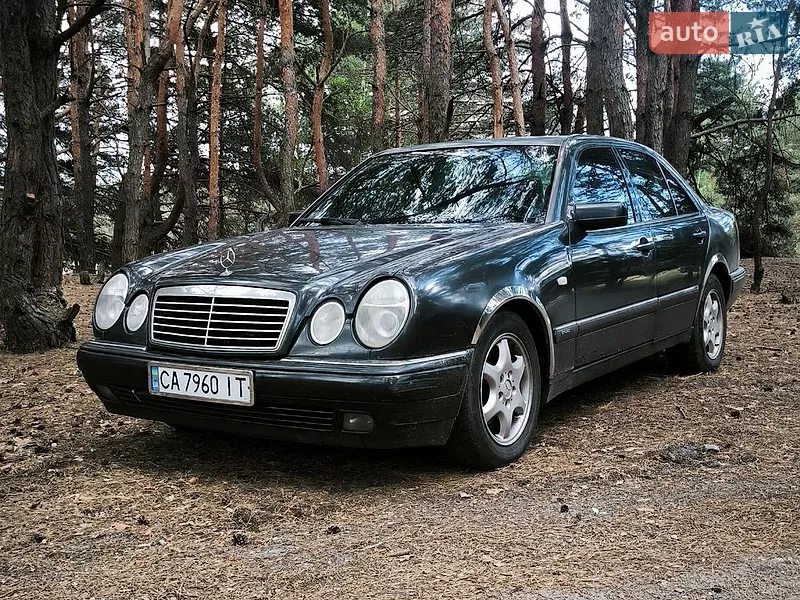 Mercedes-Benz E-Class 1996