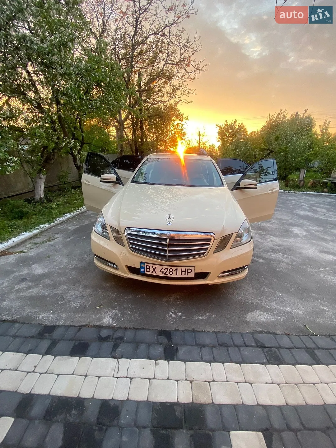 2012 Mercedes-Benz E-klasse - мініатюра 22