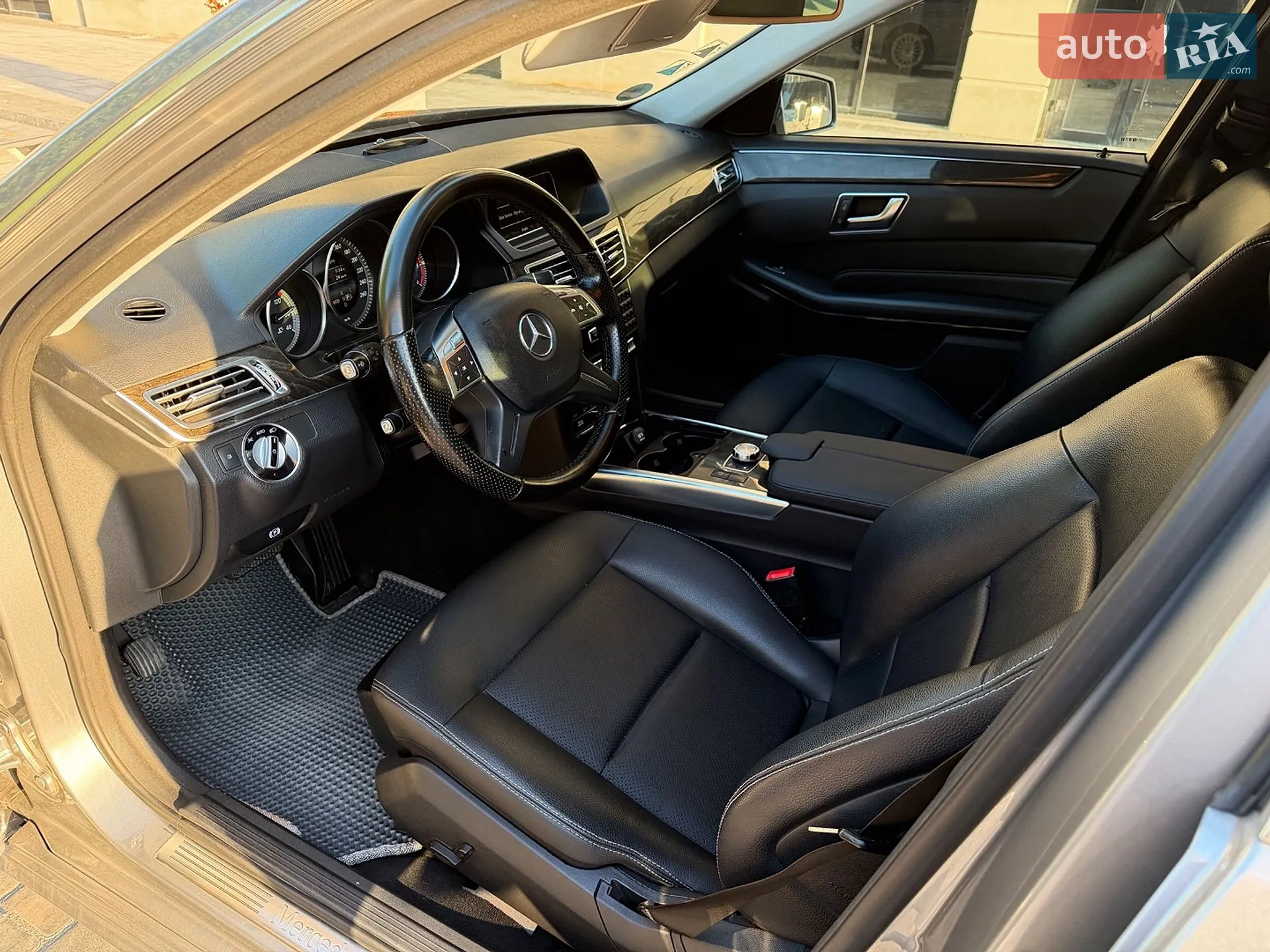 2013 Mercedes-Benz E-klasse - мініатюра 9