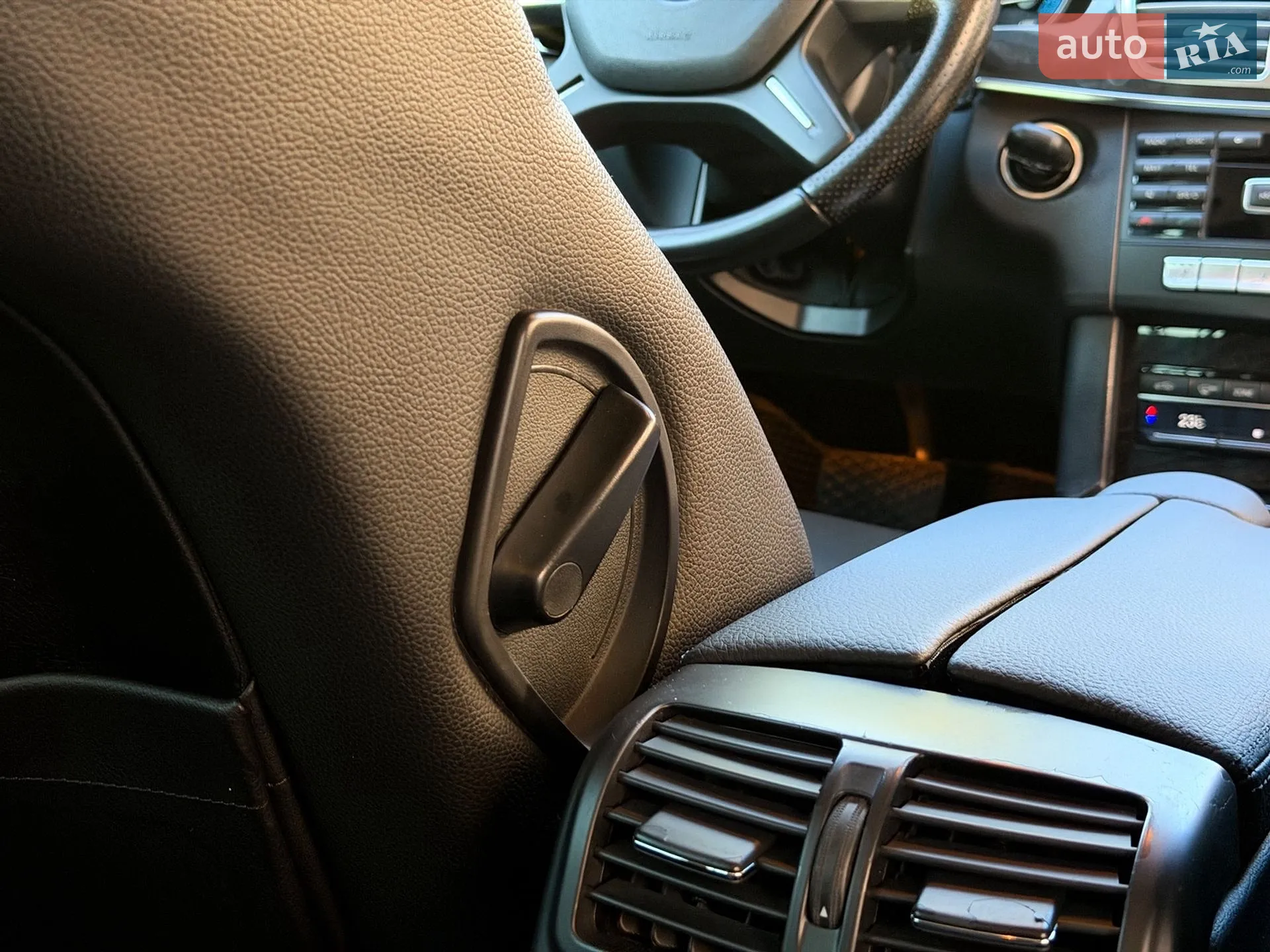 2013 Mercedes-Benz E-klasse - мініатюра 52