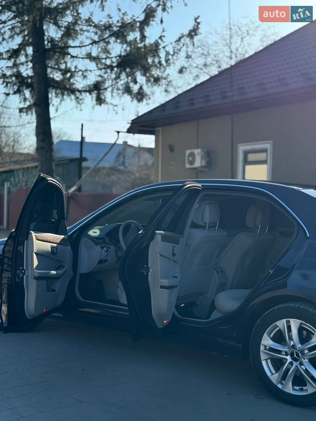 2011 Mercedes-Benz E-klasse - мініатюра 11