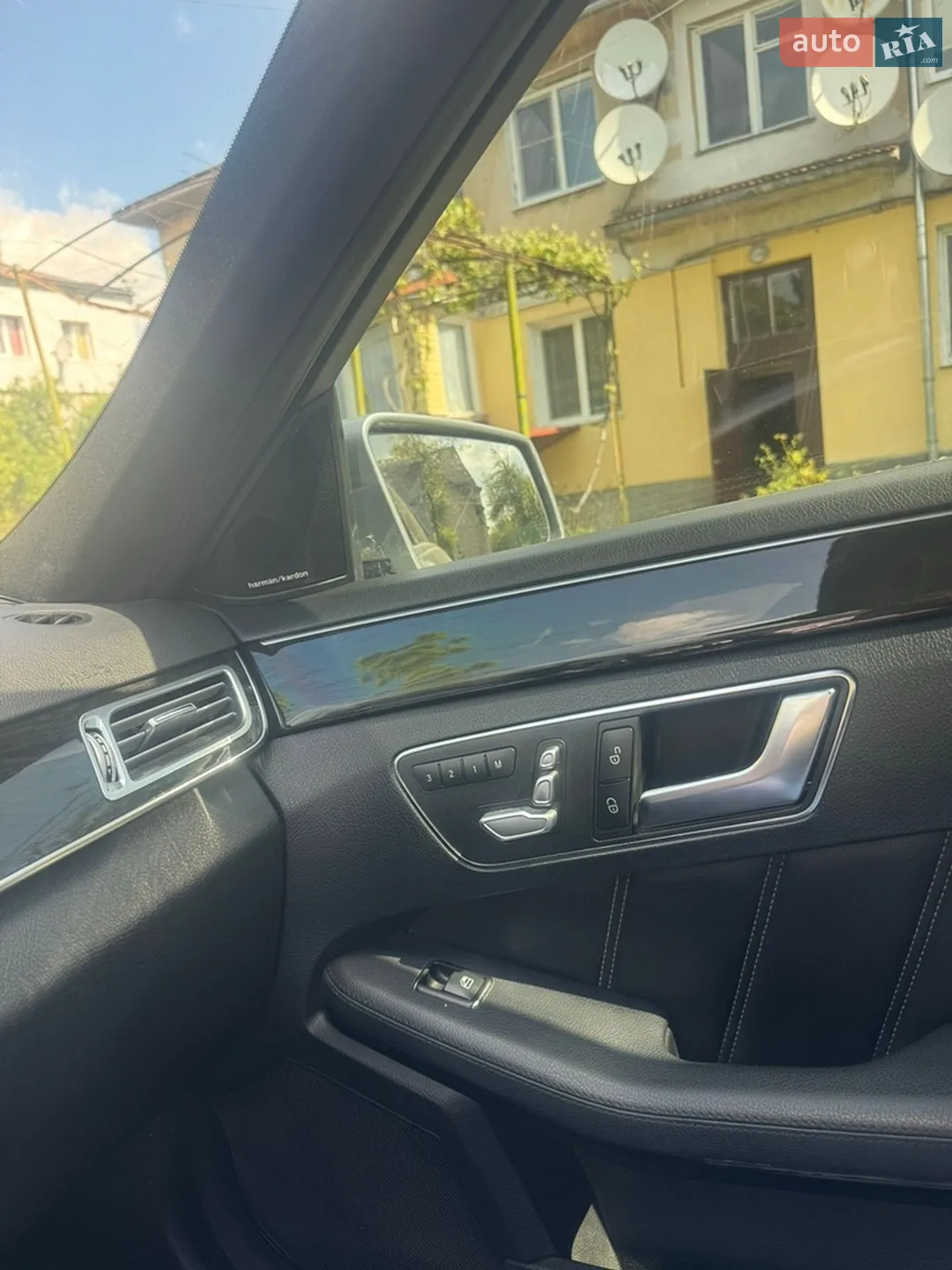 2013 Mercedes-Benz E-klasse - мініатюра 23
