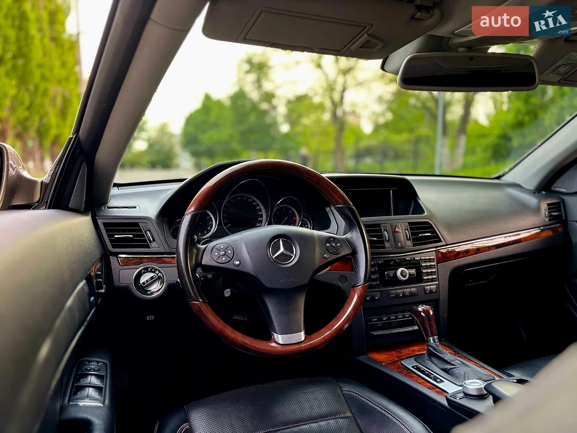 2010 Mercedes-Benz E-klasse - мініатюра 39