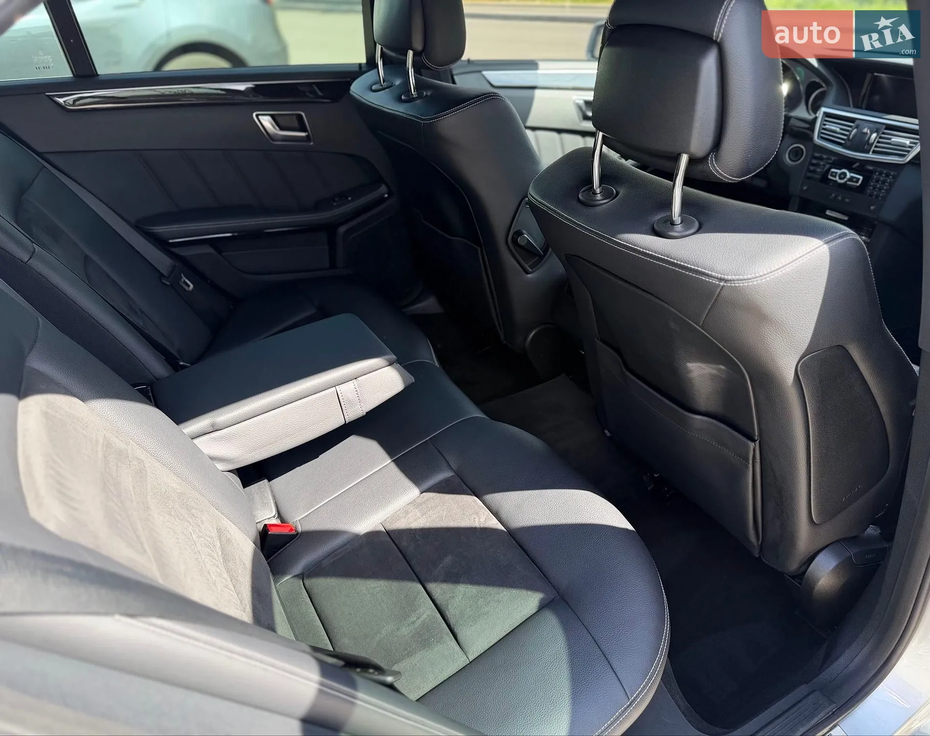 2013 Mercedes-Benz E-klasse - мініатюра 30