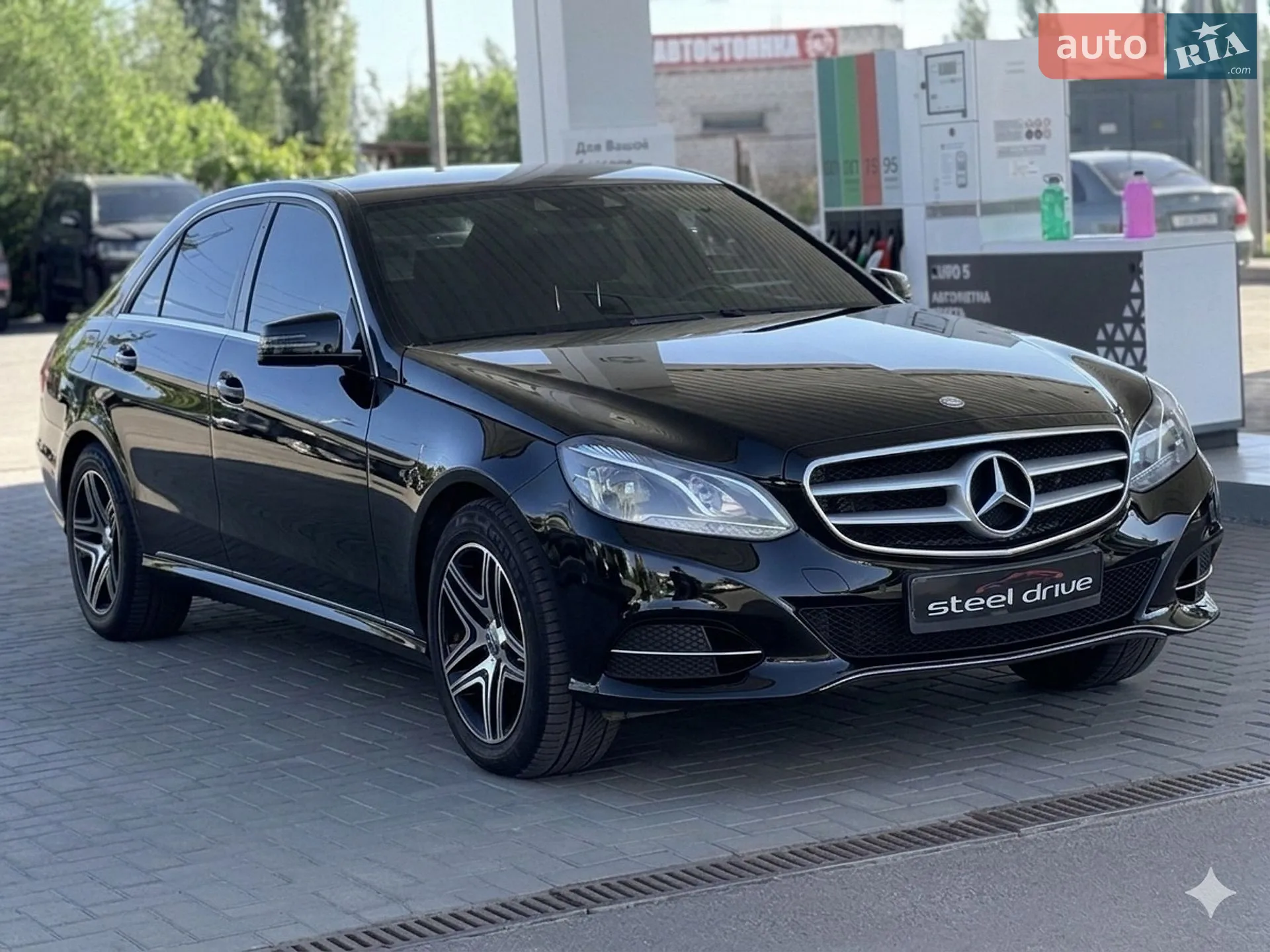 2013 Mercedes-Benz E-klasse - мініатюра 3