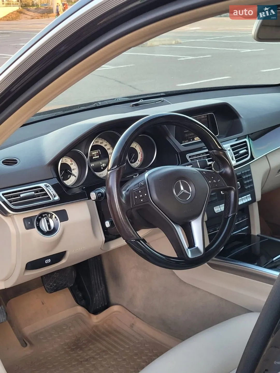 2013 Mercedes-Benz E-klasse - мініатюра 15