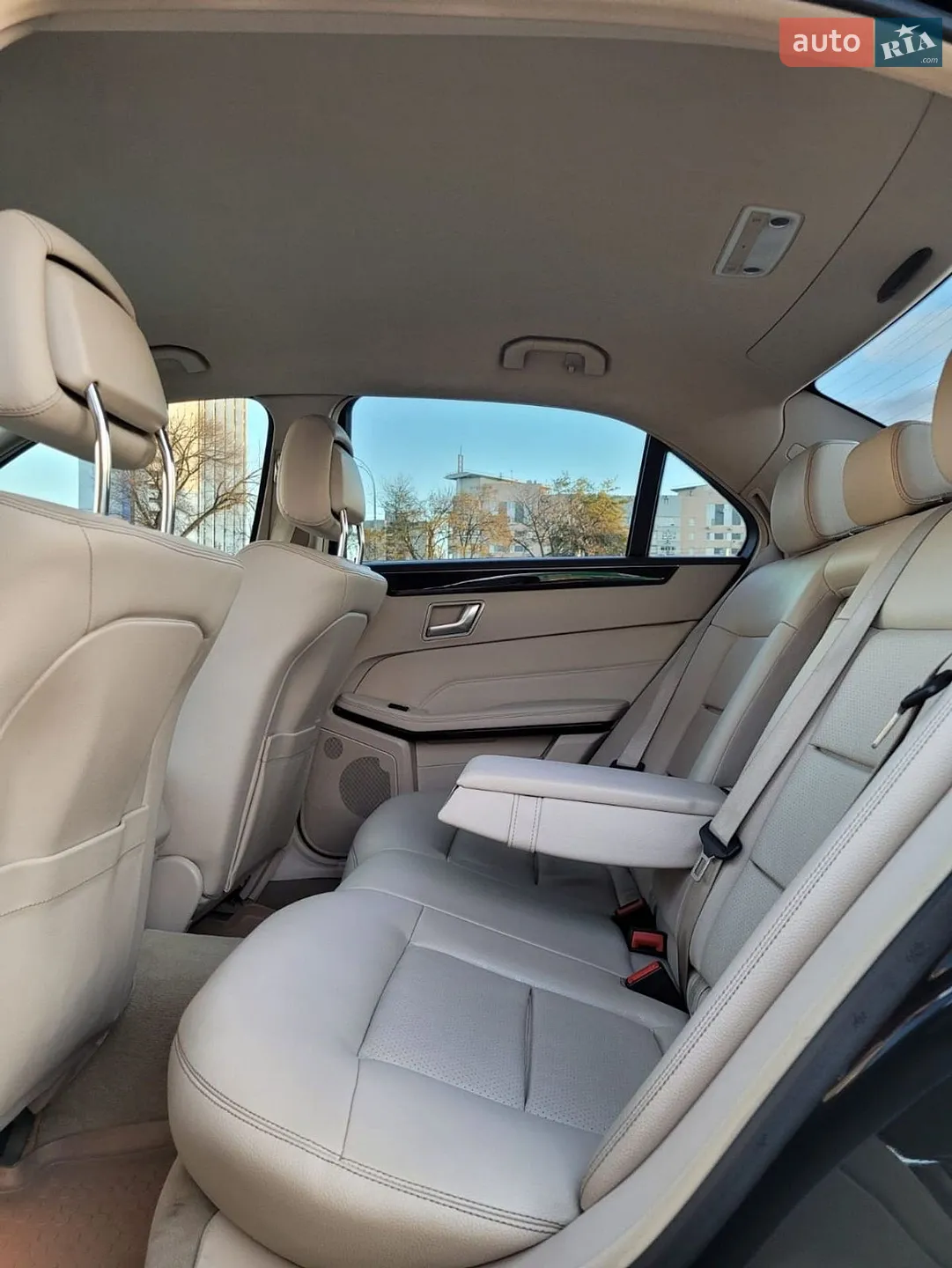 2013 Mercedes-Benz E-klasse - мініатюра 21