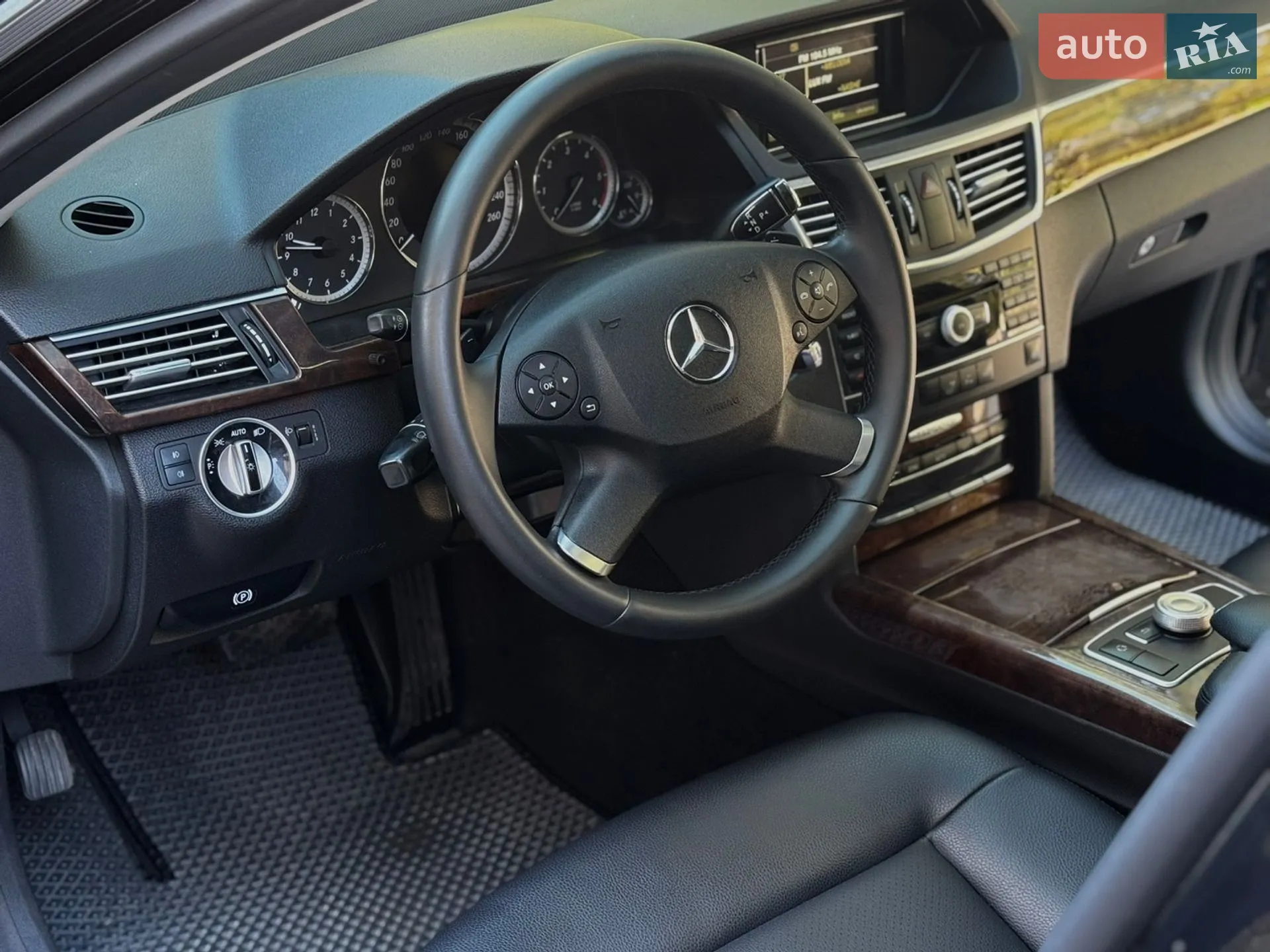 2011 Mercedes-Benz E-klasse - мініатюра 20