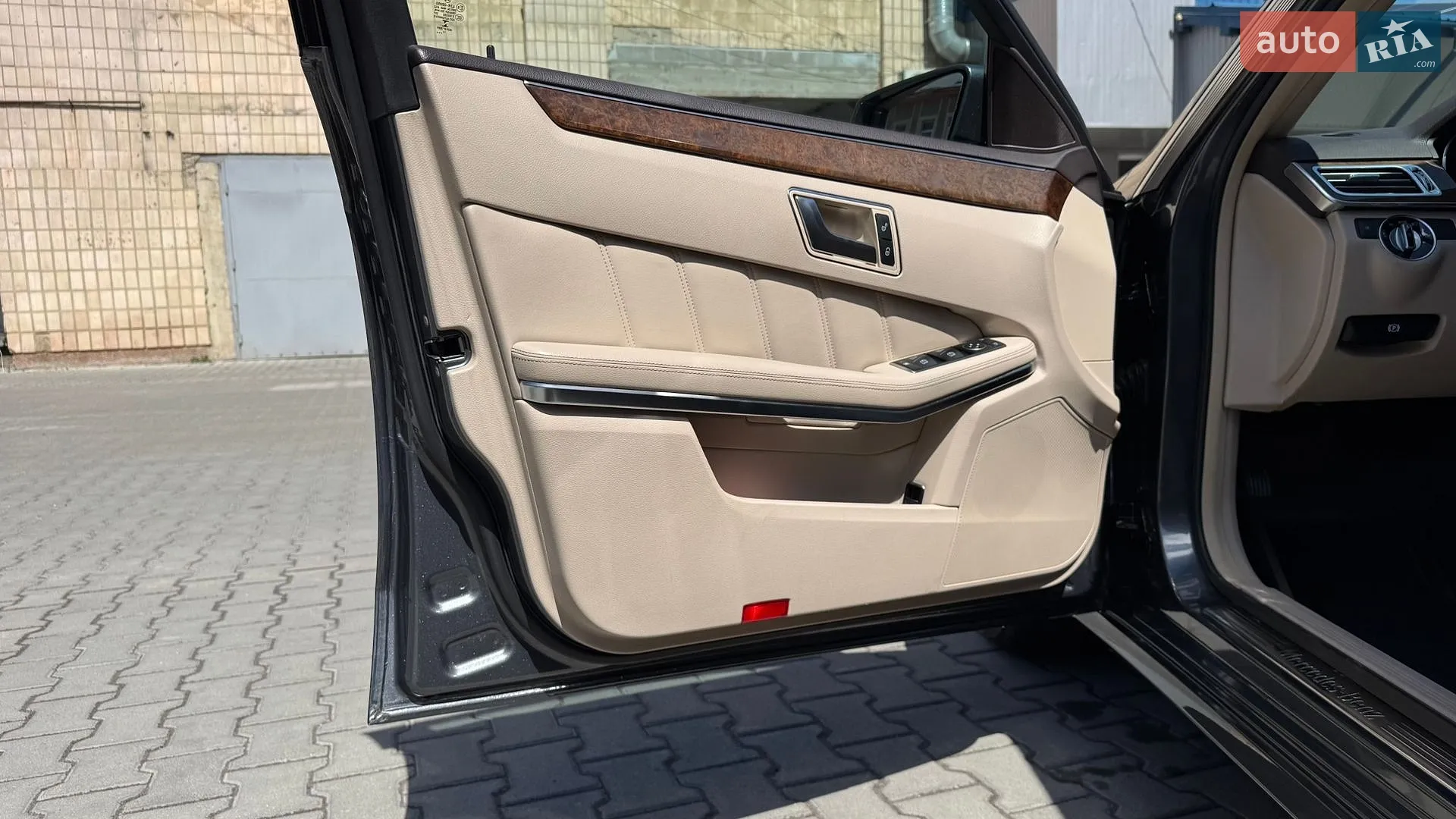 2013 Mercedes-Benz E-klasse - мініатюра 18