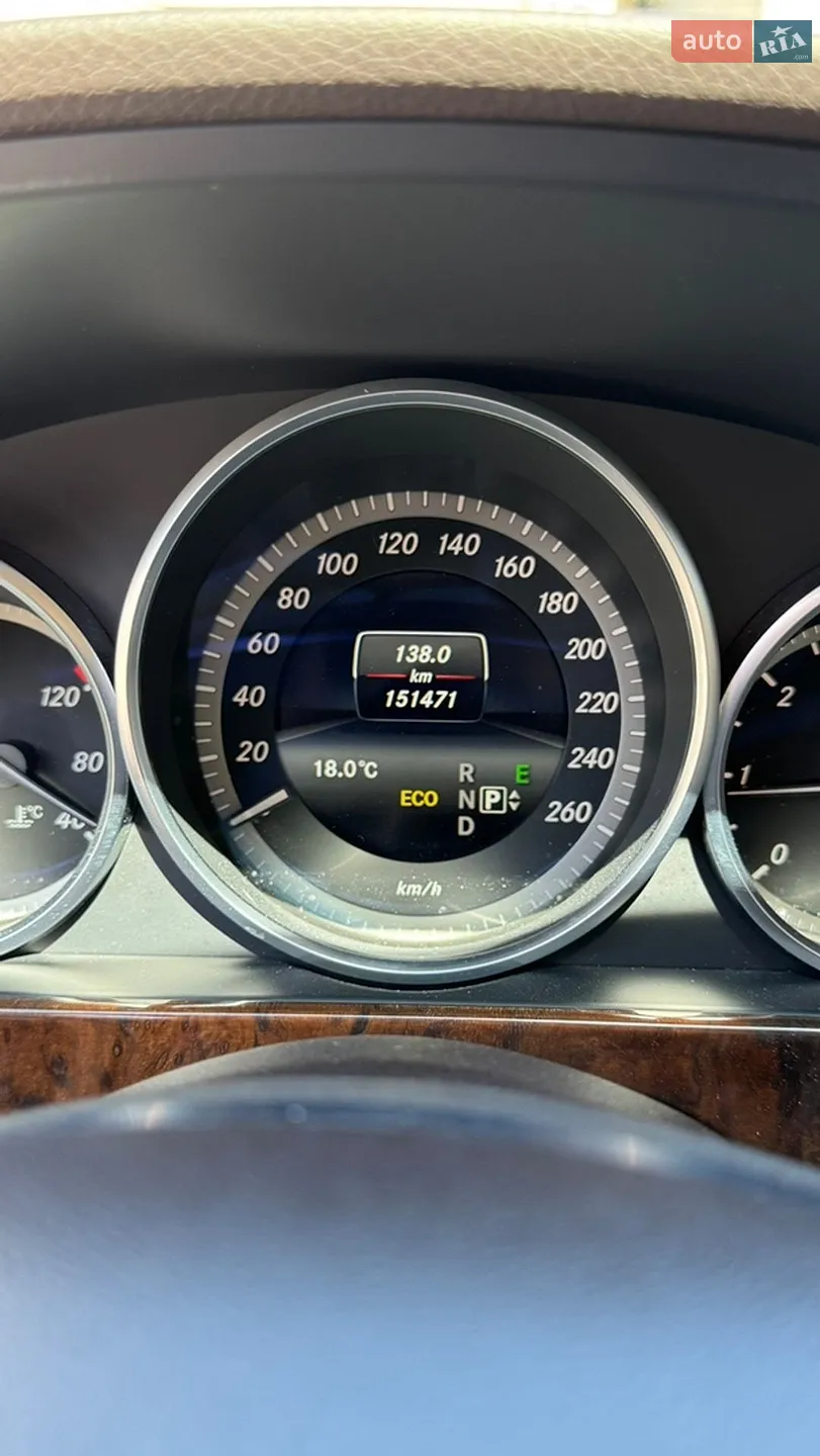 2013 Mercedes-Benz E-klasse - мініатюра 32