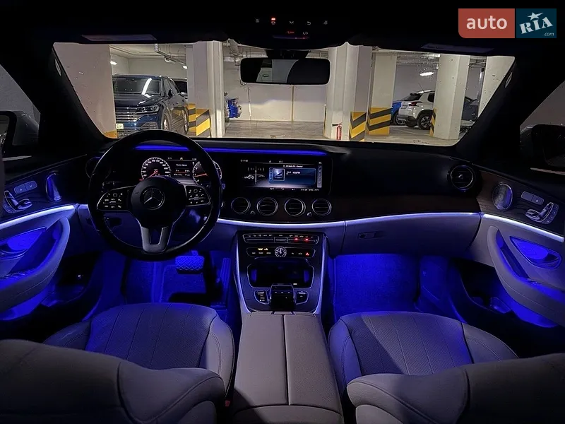 Mercedes-Benz E-Class 2019 VIN WDDZF8EB3LA699420 фото оголошення 19 з 71